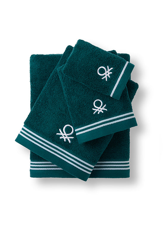 סדרת Classic Benetton , מגבות חלקות עם רקמת לוגו אלגנטית - ירוק