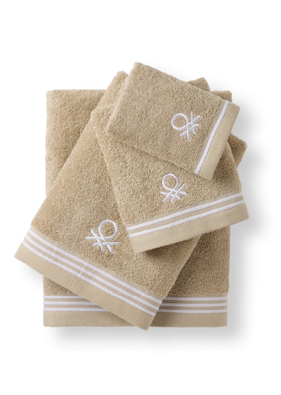 סדרת Classic Benetton , מגבות חלקות עם רקמת לוגו אלגנטית - אבן