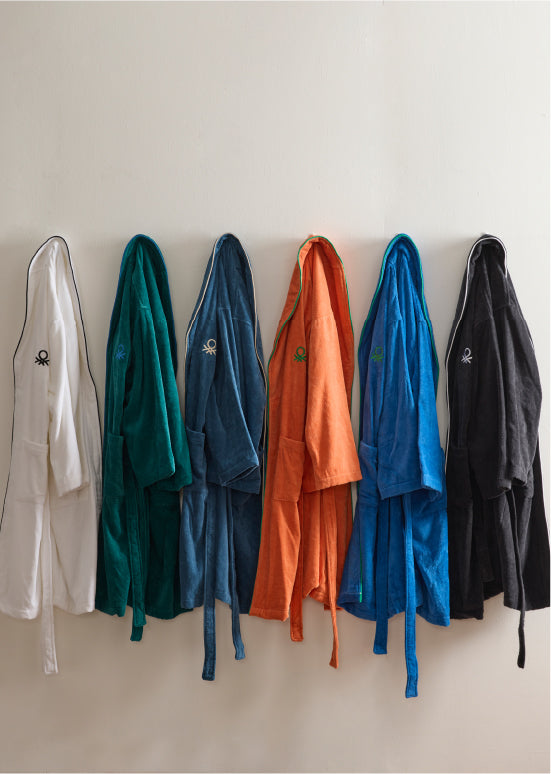 דגם ולור - חלוק רחצה למבוגרים – United Colors of Benetton - לבן