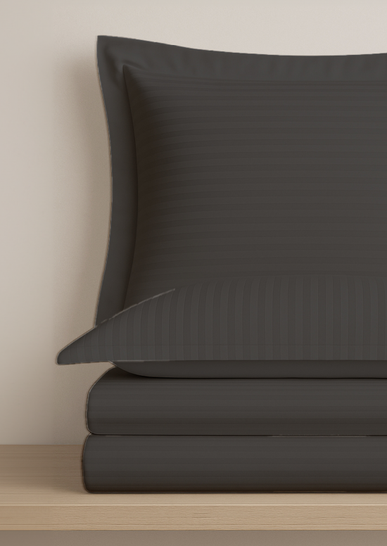 מצעי אל-קמט, פנינה - שחור