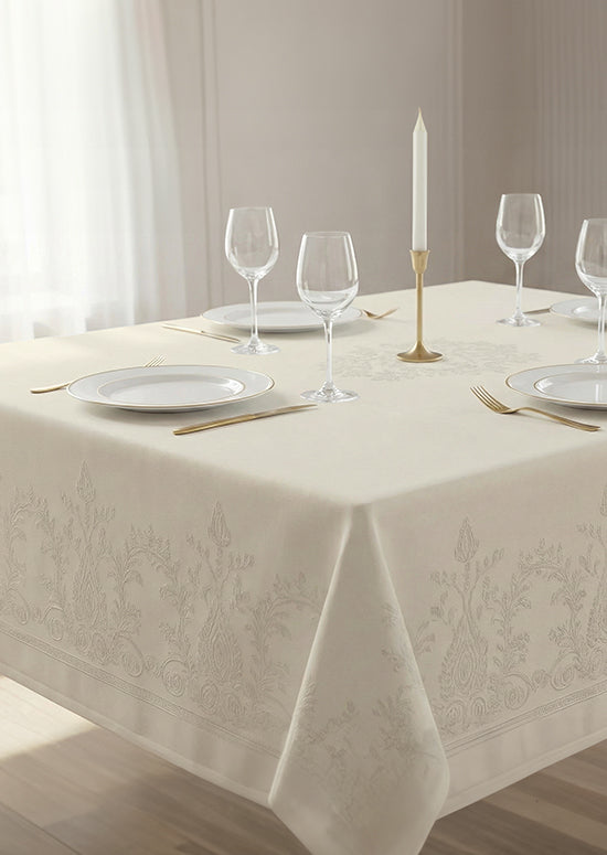 מפת שולחן מהודרת, משי - קרם