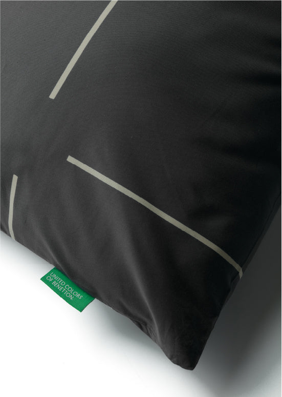 סט מצעי Benetton , ריבועים  -  שחור לבן