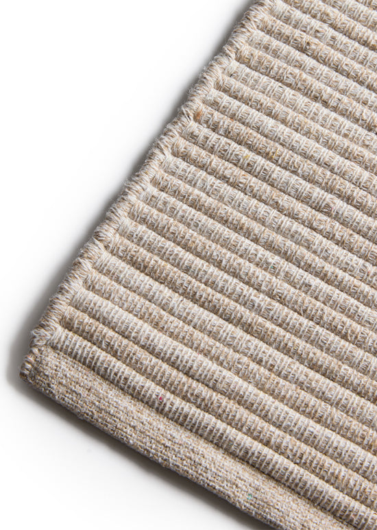 שטיח רצפה פסים, בז'