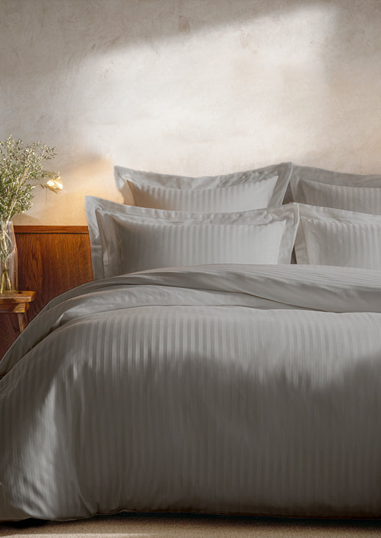 מצעי סאטן אלגנס אפור בהיר