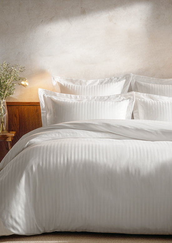 מצעי סאטן אלגנס לבן